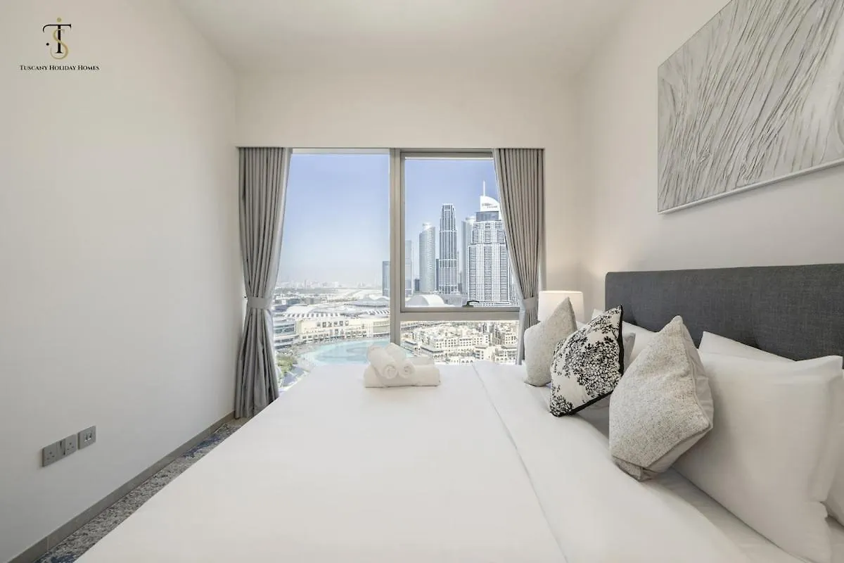 Secluded Fountain View 2Br Grande - Downtown Apartment Dubai